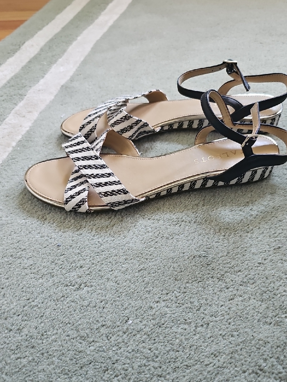 Talbots Black and White Striped Slingback  woth Gold accenrs Sandals
